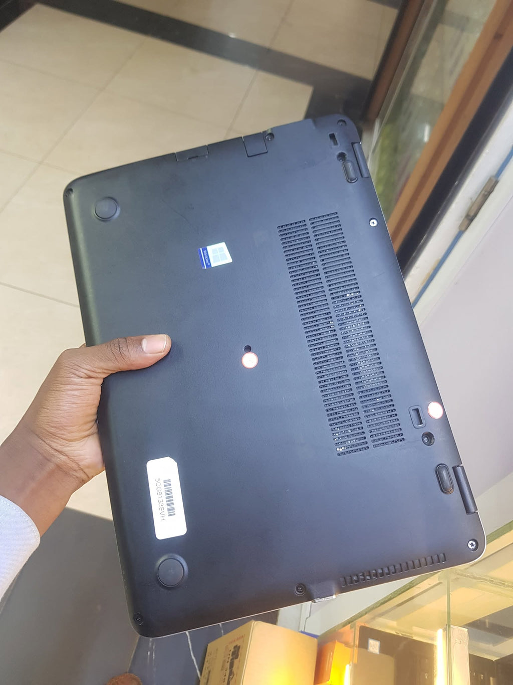 HP EliteBook 840 G3 – Core i5 6th Gen, 8GB RAM, 256GB SSD