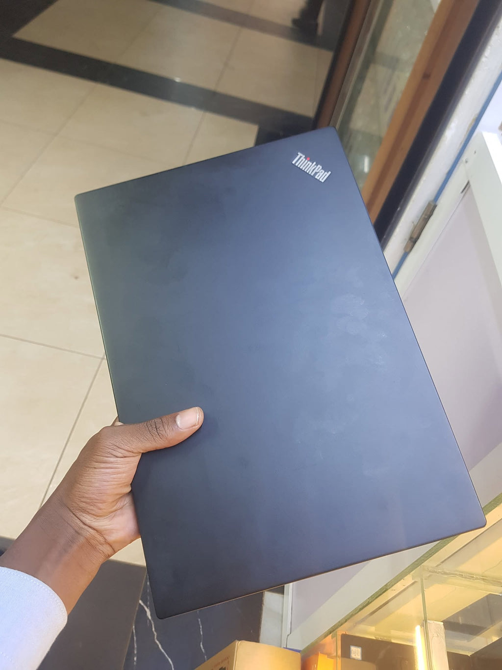Lenovo ThinkPad T470s – Core i5, 8GB RAM, 256GB SSD