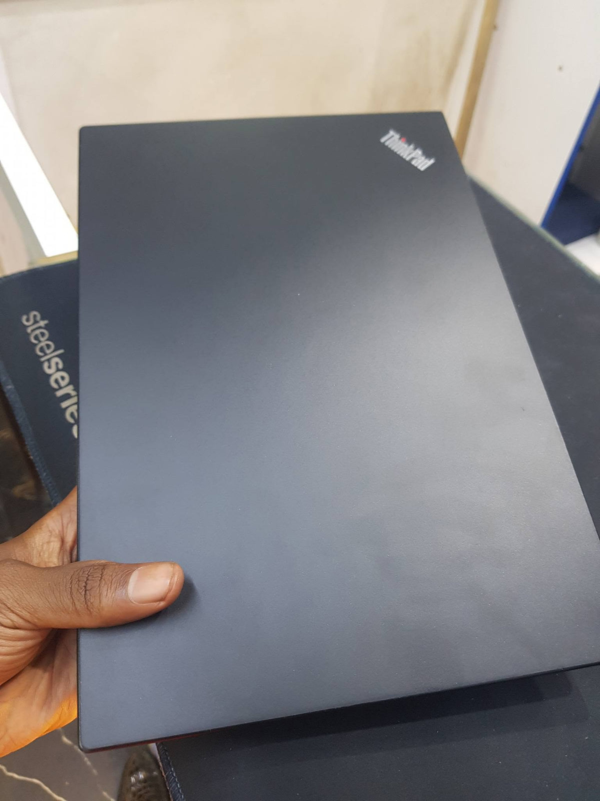 Lenovo ThinkPad X280 – Core i5, 8GB RAM, 256GB SSD, Touchscreen