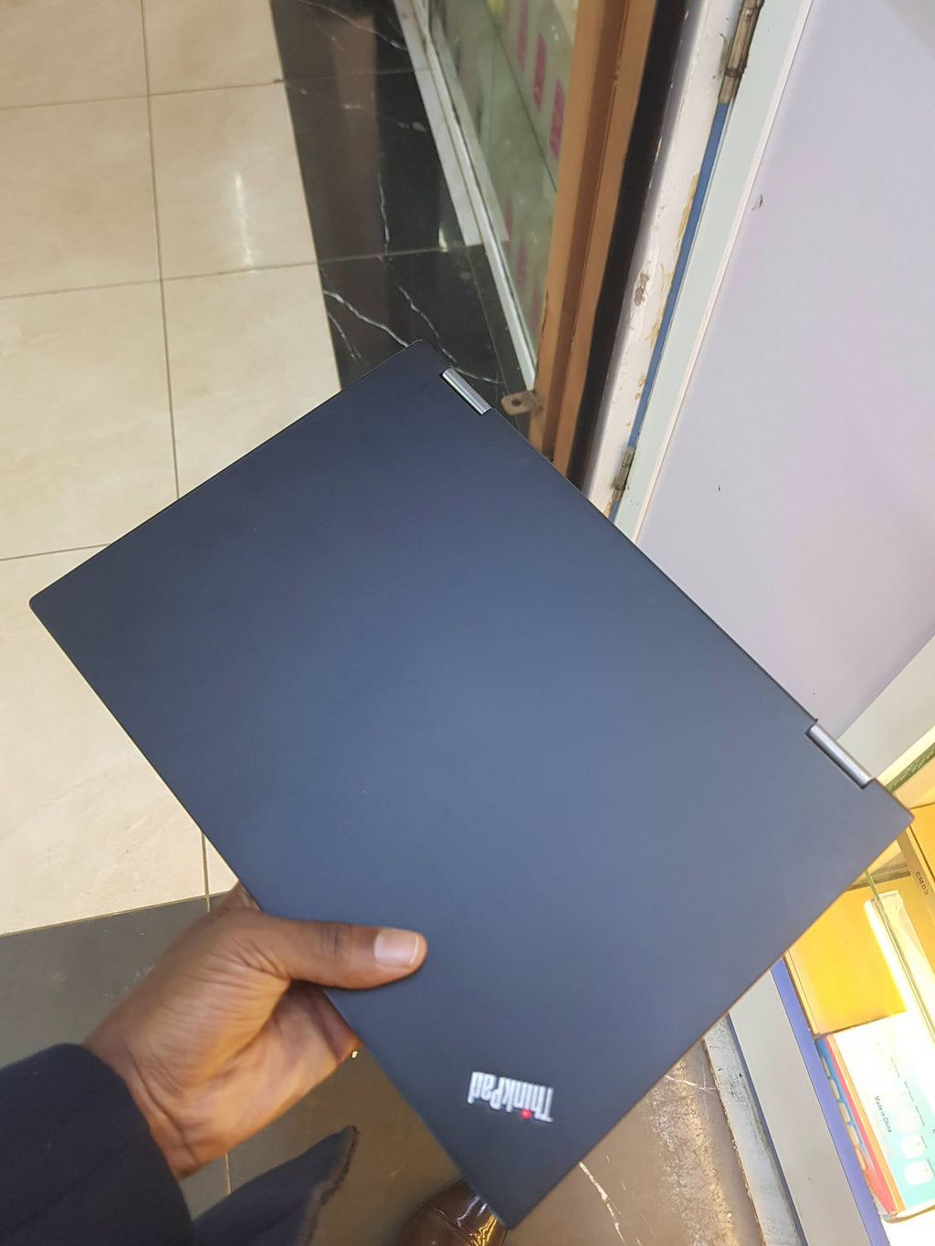 Lenovo ThinkPad X380 Yoga – Core i5, 8GB RAM, 256GB SSD